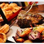 Vale Of York Restaurant And * Тирск