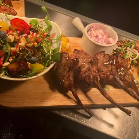 Vale Of York Restaurant And *