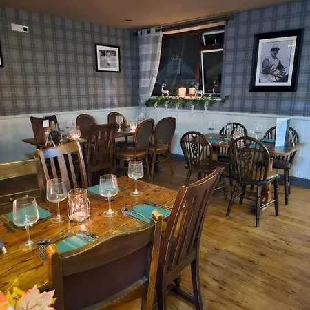 Vale Of York Restaurant And * ثيرسك