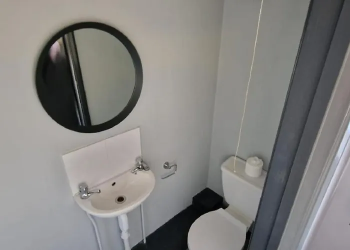 Hotel Vale Of York Restaurant And *