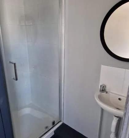 Vale Of York Restaurant And *